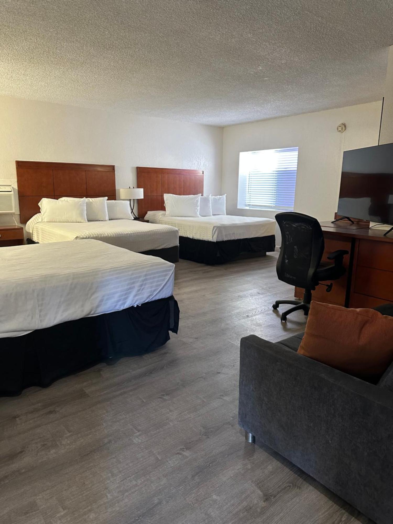 Travelodge By Wyndham Parker Exteriör bild